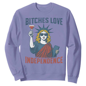 Funny 4th of July Statue of Liberty Cocktail Sweatshirt Retro Bitches Love Independence TS02 Violet Print Your Wear