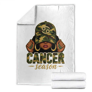 Zodiac Queen Cancer Season Retro Camo Camouflage Graphic Throw Blanket June July Horoscope Birthday Gift Melanin Women