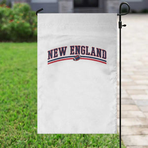Vintage New England Pride Retro Varsity Athletic Style Graphic Garden Flag Game Day Sports Fan
