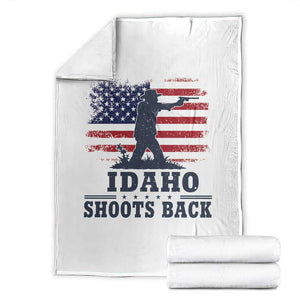 Idaho Shoots Back Distressed American Flag Throw Blanket Cowboy Gunslinger Graphic
