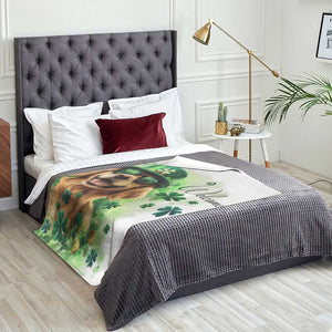 Lucky Golden Retriever Welcome Throw Blanket Happy St Patricks Day TS02 Print Your Wear