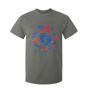 My First 4th of July Patriotic Cute Baby Footprints T Shirt For Kid American Flag Wreath America Holiday Milestone