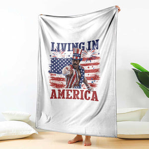 Living In America Funny Patriotic Heavyweight Boxer Throw Blanket Vintage Distressed Flag Uncle Sam Hat Boxing Champion