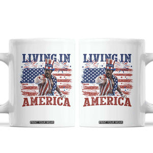 Living In America Funny Patriotic Heavyweight Boxer Coffee Mug Vintage Distressed Flag Uncle Sam Hat Boxing Champion