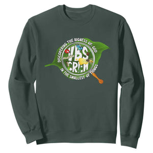 VBS Crew 2025 Sweatshirt Magnified Discovering The Bigness Of God In The Smallest Of Things TS02 Dark Forest Green Print Your Wear