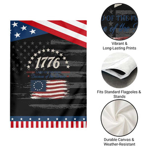 1776 Land of the Free Distressed Arch Graphic Patriotic Garden Flag Vintage Betsy Ross American Flag Stars Retro