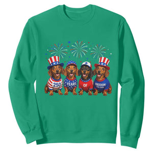 Vintage Patriotic Dachshund 250 Anniversary USA Sweatshirt Freedom 250 Years Weiner Dog Lovers Dad Mom