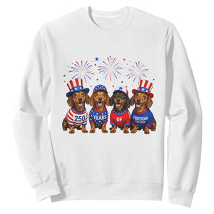 Vintage Patriotic Dachshund 250 Anniversary USA Sweatshirt Freedom 250 Years Weiner Dog Lovers Dad Mom