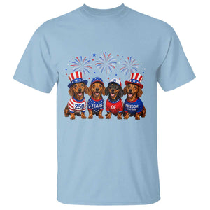 Vintage Patriotic Dachshund 250 Anniversary USA T Shirt Freedom 250 Years Weiner Dog Lovers Dad Mom
