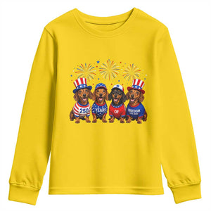 Vintage Patriotic Dachshund 250 Anniversary USA Youth Sweatshirt Freedom 250 Years Weiner Dog Lovers Dad Mom