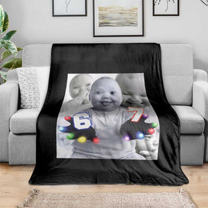 Gloving Niche 67 Ai Baby Meme Throw Blanket Six Seven Hand Funny Laughing Baby TS10 Print Your Wear