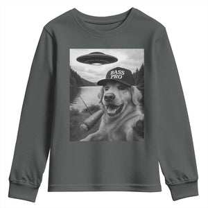Dog Selfie With Alien UFO Youth Sweatshirt Funny Fishing Golden Retriever Smoking Dog Lover TS10 Dark Heather Print Your Wear