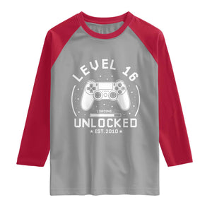 Level 16 Unlocked Video Gamer 16th Birthday Gift Raglan Shirt Vintage 2010 16 Year Old Gift