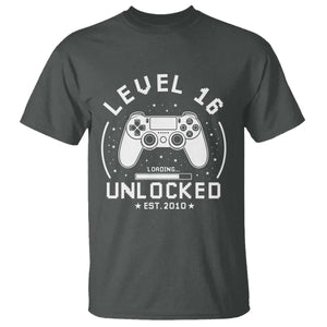 Level 16 Unlocked Video Gamer 16th Birthday Gift T Shirt Vintage 2010 16 Year Old Gift