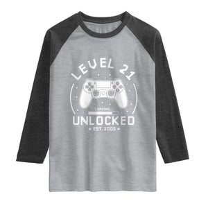 Level 21 Unlocked Video Gamer 21st Birthday Gift Raglan Shirt Vintage 2005 21 Year Old Gift