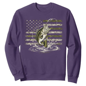 Vintage Bass Fishing Camouflage Sweatshirt Patriotic Largemouth Bass Angler Fishing Lovers Fisherman Camo US Flag