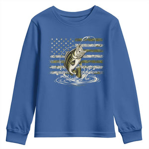 Vintage Bass Fishing Camouflage Youth Sweatshirt Patriotic Largemouth Bass Angler Fishing Lovers Fisherman Camo US Flag