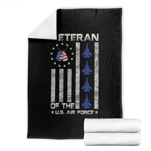 Veteran Of The US Air Force Throw Blanket Vintage Camo USA Flag Veterans TS10 Black Print Your Wear