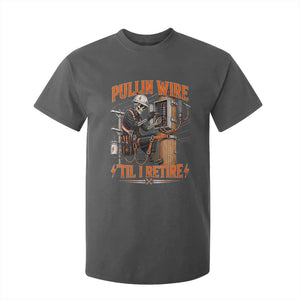 Electrician Lineman Skeleton Graphic T Shirt For Kid Pullin Wire Til I Retire