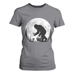 Bigfoot Mushroom Hunter T Shirt For Women Vintage Sasquatch Art Mystical Nature Lover Retro Full Moon