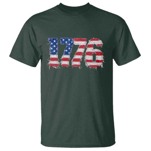 Distressed Faux Patchwork 1776 USA Flag T Shirt Vintage Effect Printing Patriotic Graphic 4th Of July Independence Day