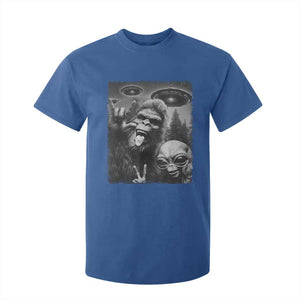 Bigfoot Selfie With Alien T Shirt For Kid UFO Funny Sasquatch Rock On Hand Sign TS10 Royal Blue Print Your Wear