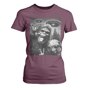 Bigfoot Selfie With Alien T Shirt For Women UFO Funny Sasquatch Rock On Hand Sign TS10 Maroon Print Your Wear