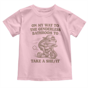 On My Way To The Genderless Bathroom To Take a She/It Toddler T Shirt Funny Frog Graphic