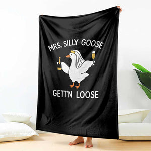 Mrs. Silly Goose Bride Throw Blanket Funny Goose Lovers TS10 Print Your Wear