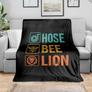 Hose Bee Lion Funny Meme Word Pun Retro Throw Blanket