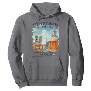 Bavarian Festival Munich Oktoberfest Hoodie Das Herz Der Stadt Beer Pretzel TS11 Charcoal Print Your Wear