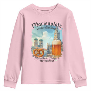 Bavarian Festival Munich Oktoberfest Youth Sweatshirt Das Herz Der Stadt Beer Pretzel TS11 Light Pink Print Your Wear