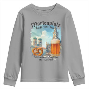Bavarian Festival Munich Oktoberfest Youth Sweatshirt Das Herz Der Stadt Beer Pretzel TS11 Sport Gray Print Your Wear