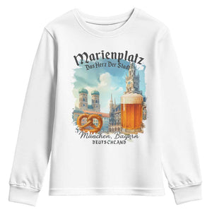Bavarian Festival Munich Oktoberfest Youth Sweatshirt Das Herz Der Stadt Beer Pretzel TS11 White Print Your Wear