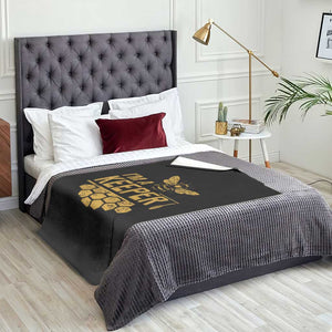 I Am A Keeper Throw Blanket Honey Bee Apiarist Funny Beekeeping TS11 Print Your Wear