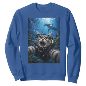 Funny Scuba Diving Cat Selfie With Hammerhead Shark Sweatshirt