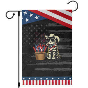 Vintage Cowboy Cat Patriotic Garden Flag 4th Of July Fireworks Celebration TS12 Distressed Black Blue Print Your Wear