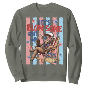 Funny Patriotic Highland Cow Sweatshirt 4th Of July Fireworks Celebration