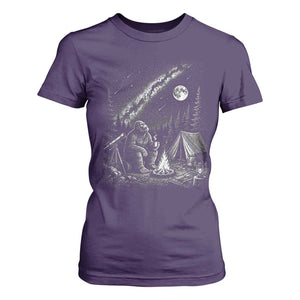 Bigfoot Camping Under Meteor Showers T Shirt For Women Stargazer Gift