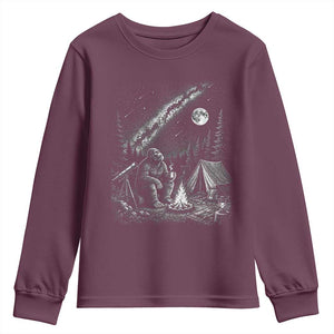 Bigfoot Camping Under Meteor Showers Youth Sweatshirt Stargazer Gift