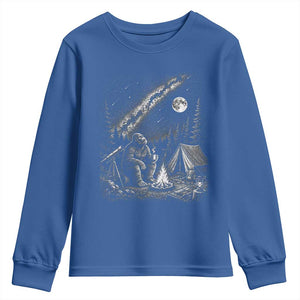 Bigfoot Camping Under Meteor Showers Youth Sweatshirt Stargazer Gift