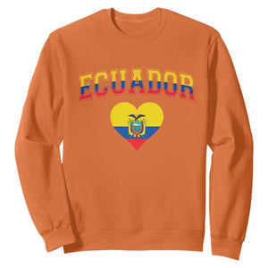 Vintage Ecuador Flag Heart Sweatshirt Proud Ecuadorian Heritage Gift