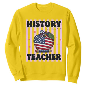 Inspiring Young Minds Teacher Sweatshirt 250th Anniversary Educator Gift TS12 Daisy Print Your Wear