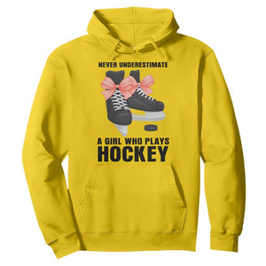 Never Underestimate A Girl Hockey Player Gift Idea Hoodie TS12 Daisy Print Your Wear