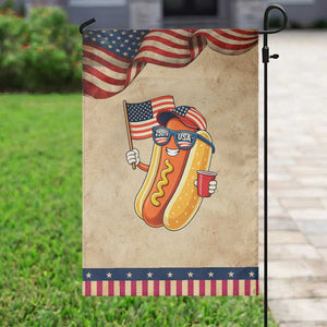 Funny Patriotic Hotdog Garden Flag USA 250th Anniversary TS12 Vintage Rustic Tan Navy Print Your Wear