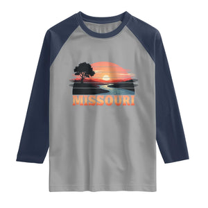 Vintage Missouri Outdoors Raglan Shirt Midwest Nature Landscape TS12 Sport Gray Navy Print Your Wear