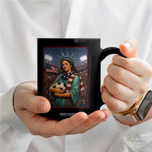 Funny Statue Of Liberty Soccer Gift Coffee Mug USA Football Pride