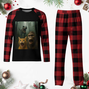 Cat Bigfoot Selfie With Dinosaur Plaid Pajama Set Funny Surprised Scared Sasquatch Cat TS14 Buffalo Plaid Print Your Wear