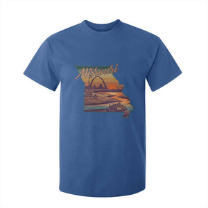 Retro Gateway Arch St Louis Missouri Map Outline T Shirt For Kid