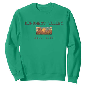 Retro Monument Valley Arizona Sunset Established 1958 Sweatshirt Southwest Desert Road Trip Eagle Nature Souvenir